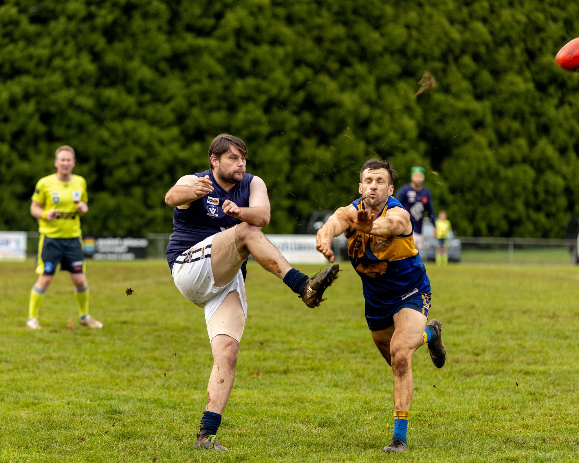 Football Seniors Elllinbank Vs. Catani - 07.05.2022