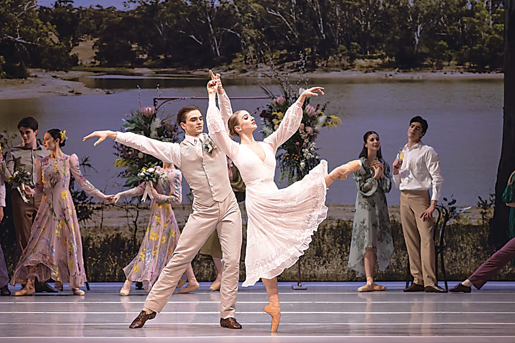 Warragul visit celebrates 60 years of ballet