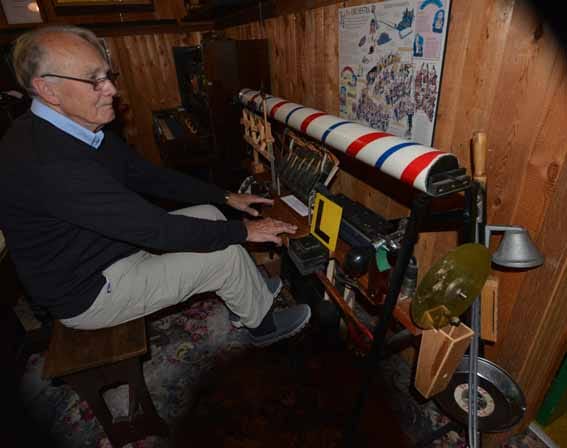 Overture for a showman