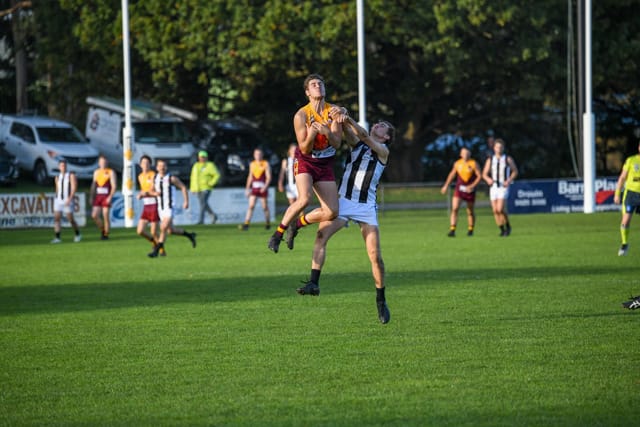 Football GFNL Drouin Vs. Sale (Seniors) - 08.05.2021