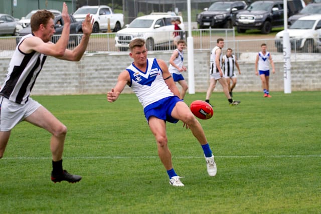 Football EDFL Seniors Neerim South Vs. Poowong - 08.05.2021 