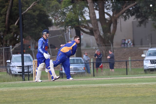Cricket Div 1 Western Park v Ellinbank - 19112021