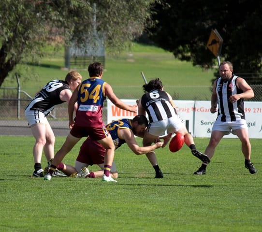Football Reserves Dusties Vs. Dalyston - 08.05.2021 