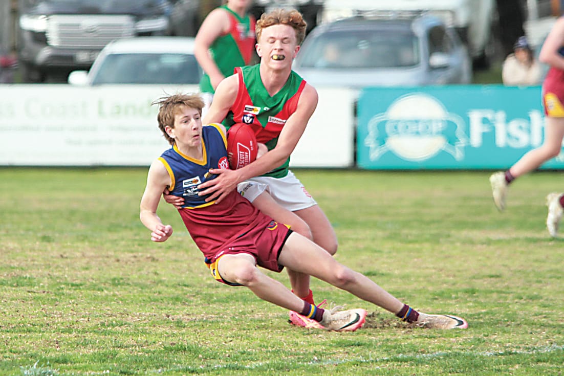 Dusties do it tough in dour win