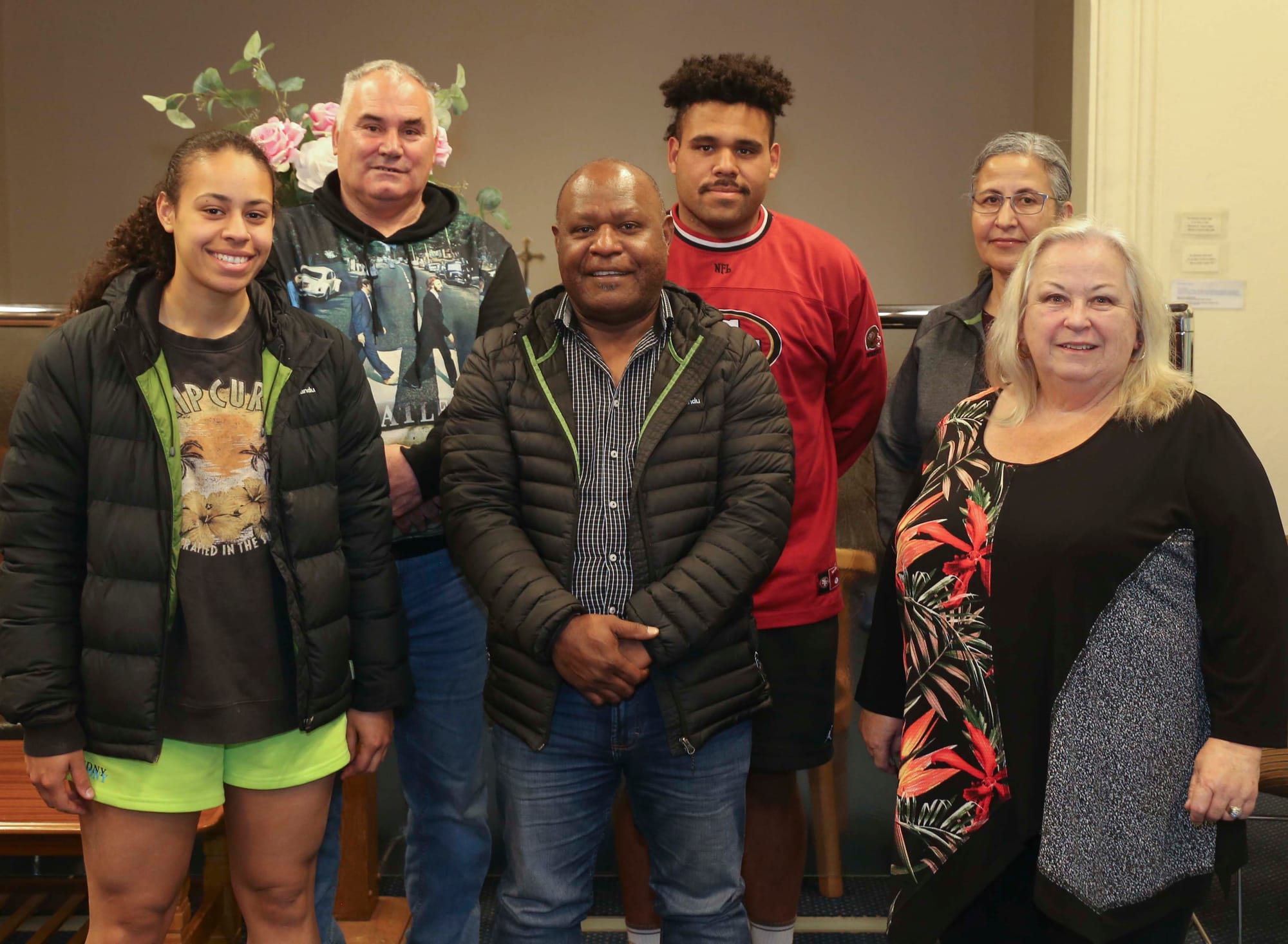 Drouin Anglican Op-Shop - 08.11.2022