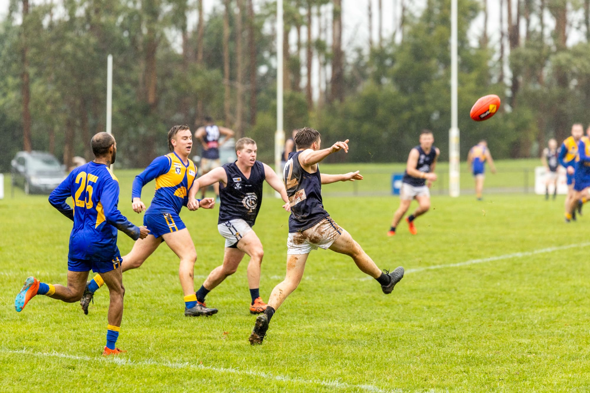 Football Reserves Elllinbank Vs. Catani - 07.05.2022