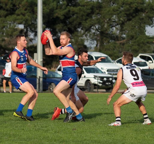 Football Seniors Bunyip Vs. Nar Nar Goon - 01.05.2021
