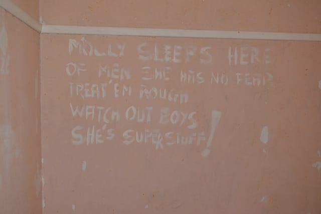 House with old messages 