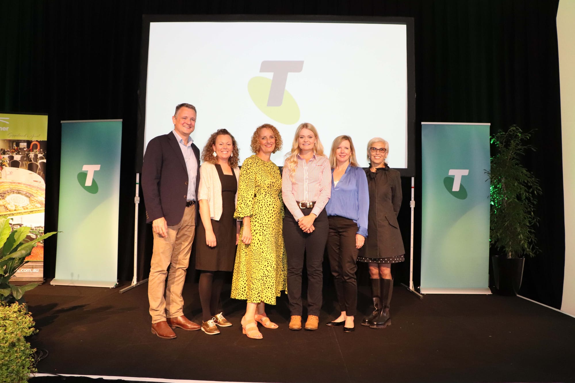 Farm World - 2022 - Monday