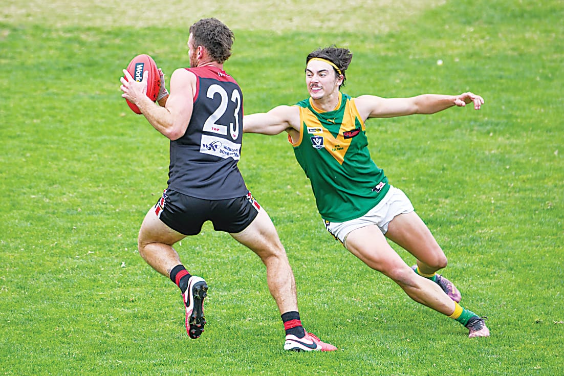 Warragul succumbs to reigning premiers