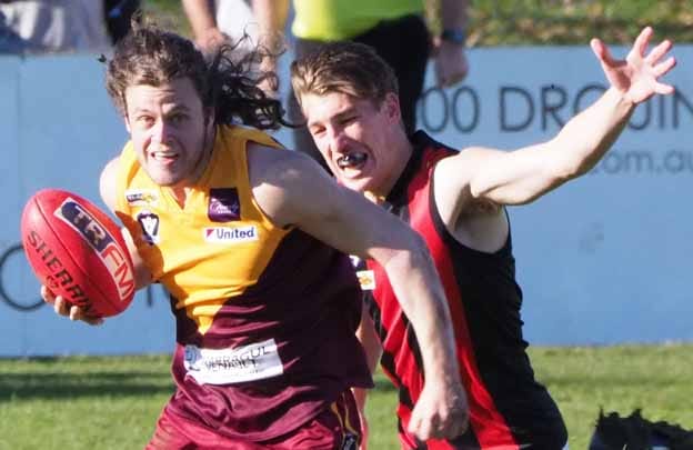 Rivals draw in thriller