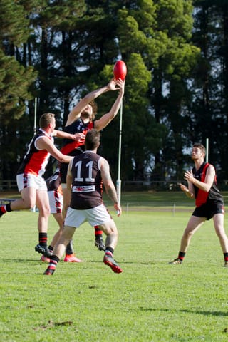 Football EDFL Seniors Nilma Vs. Nyora - 15.05.2021 