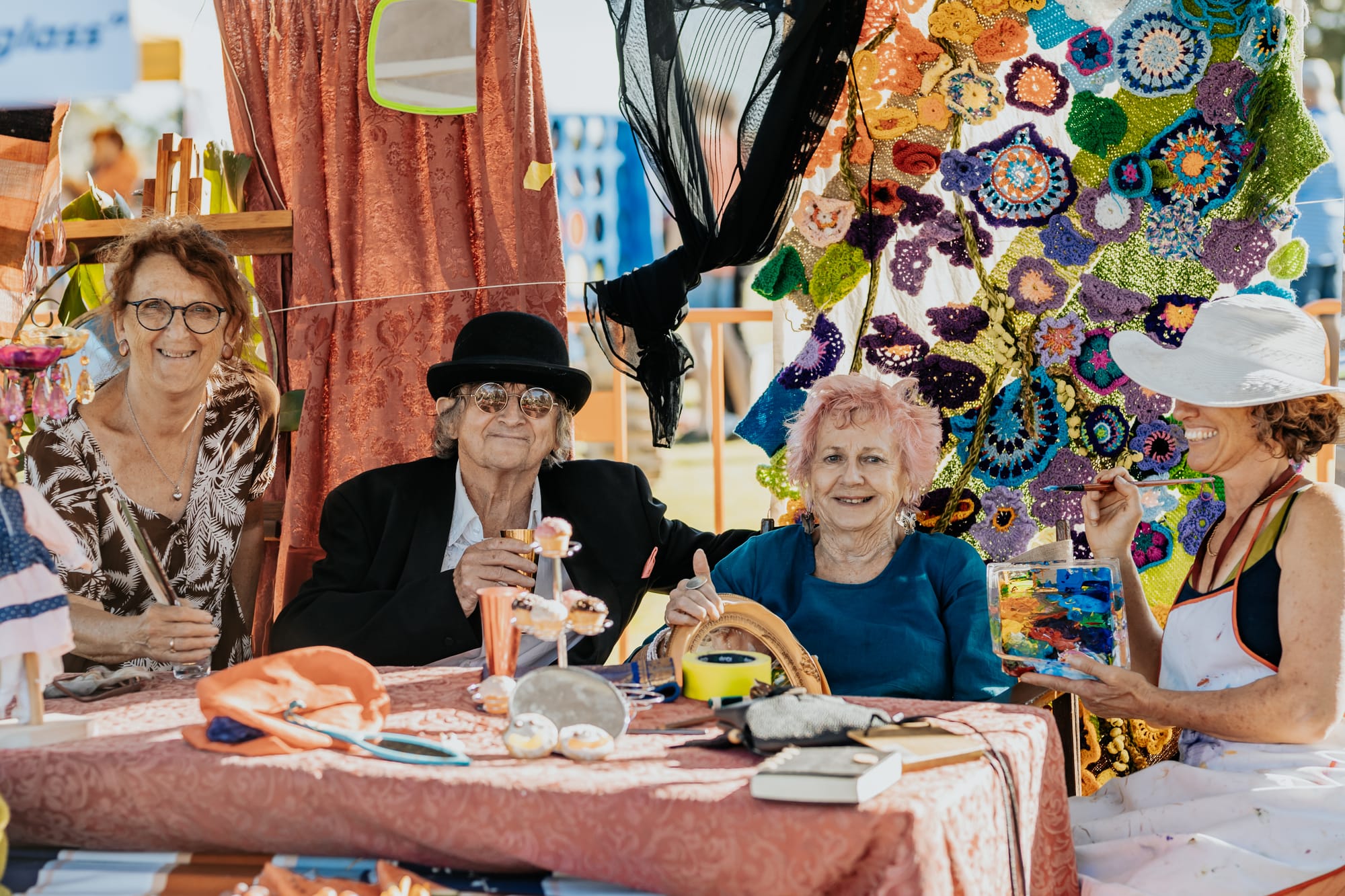 Artists create "crazy flowers"