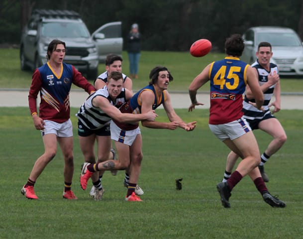 Football WGFNL Seniors Dusties Vs. Nar Nar Goon - 10.07.2021 