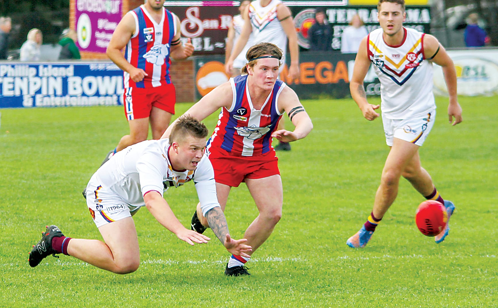 Dusties downed in dour battle