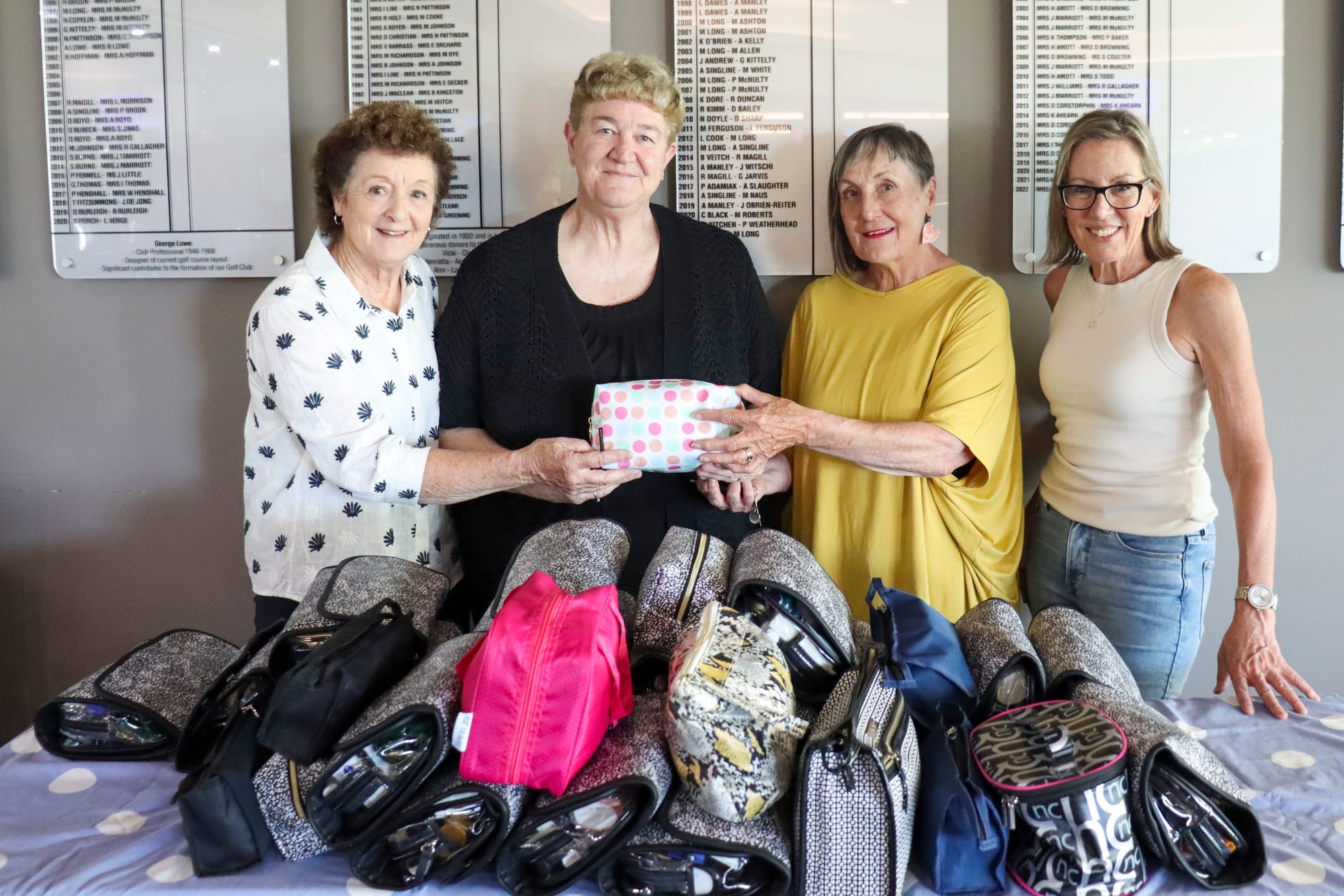 Golfers team up for toiletries charity drive