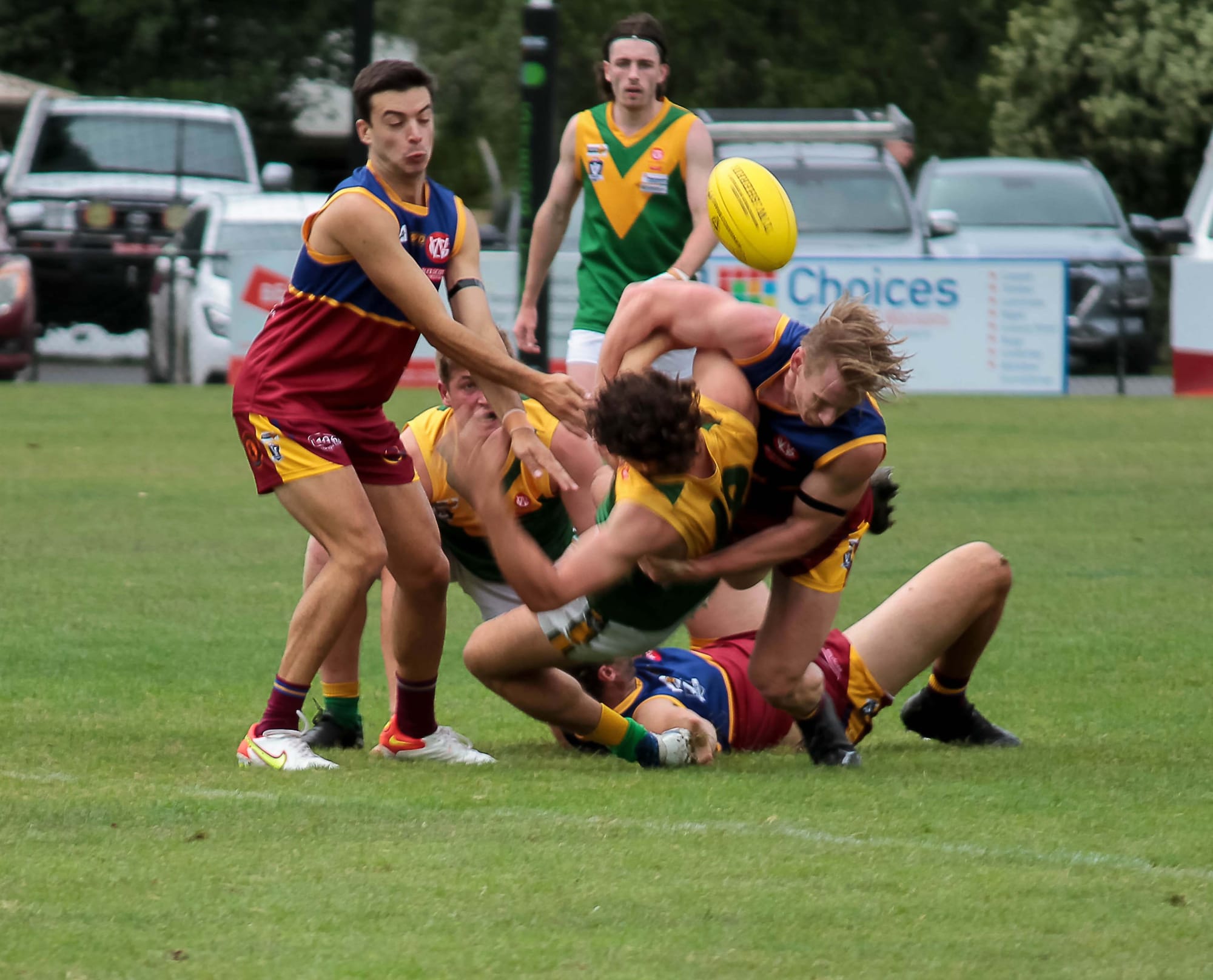 Football Seniors Round 1 Dusties Vs. Garfield - 02.04.2022