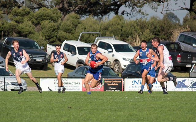 Football Seniors Bunyip Vs. Nar Nar Goon - 01.05.2021