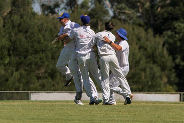Cricket Seniors Div 1 Finals - Western Park Vs. Ellinbank - 16.03.2024