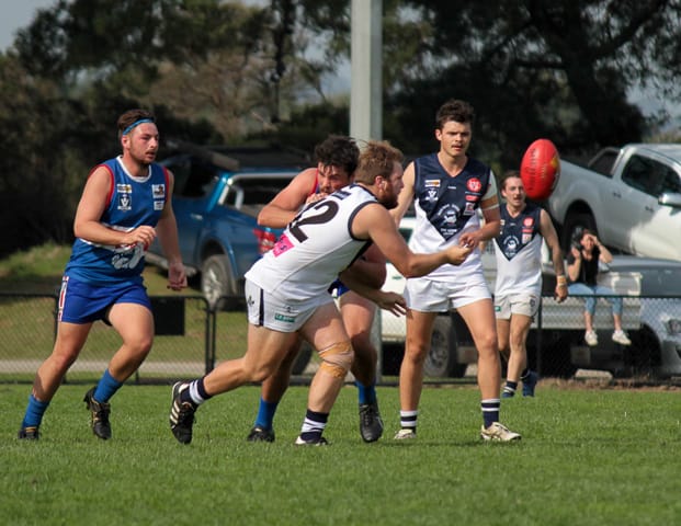 Football Reserves Bunyip Vs. Nar Nar Goon - 01.05.2021 
