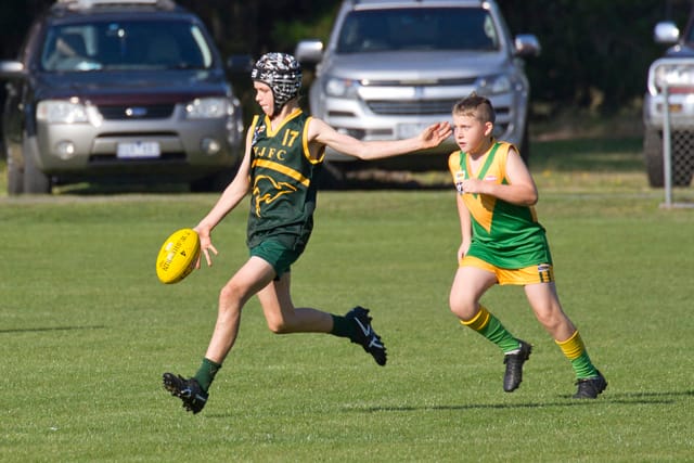 Football WDJFL U12s Hallora Vs. Garfield - 01.05.2021 