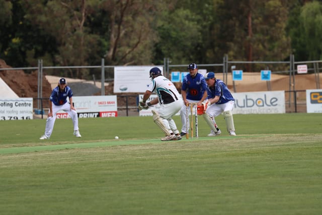 Cricket Div 5 Western Park Vs. Yarragon - 11.12.2021