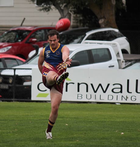 Football Reserves Warragul Industrials Vs. Kilcunda-Bass - 17.04.21