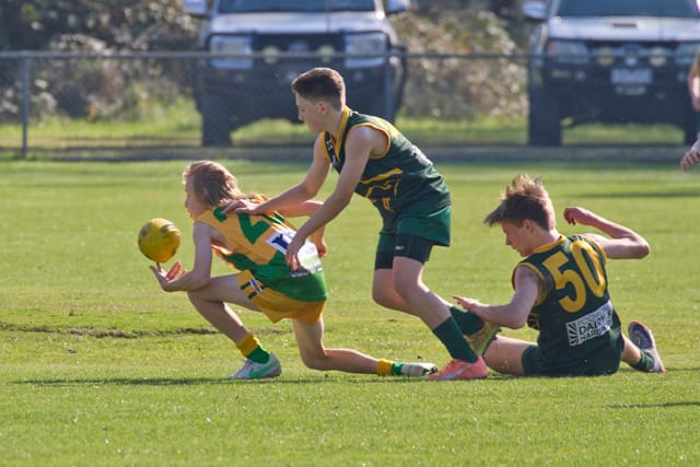 Football WDJFL U14s Hallora Vs. Garfield - 01.05.2021 