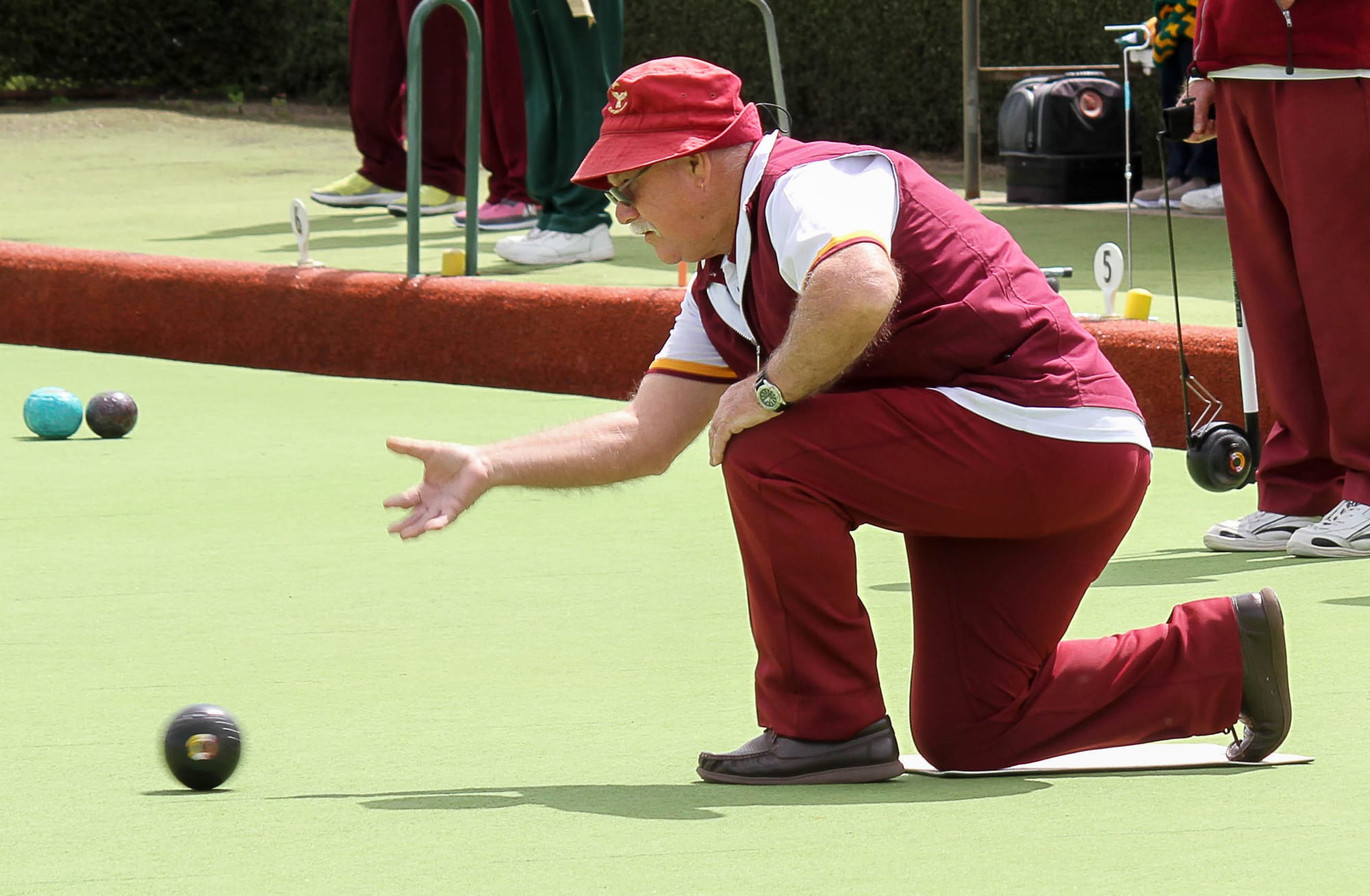 Strong start for Drouin bowlers