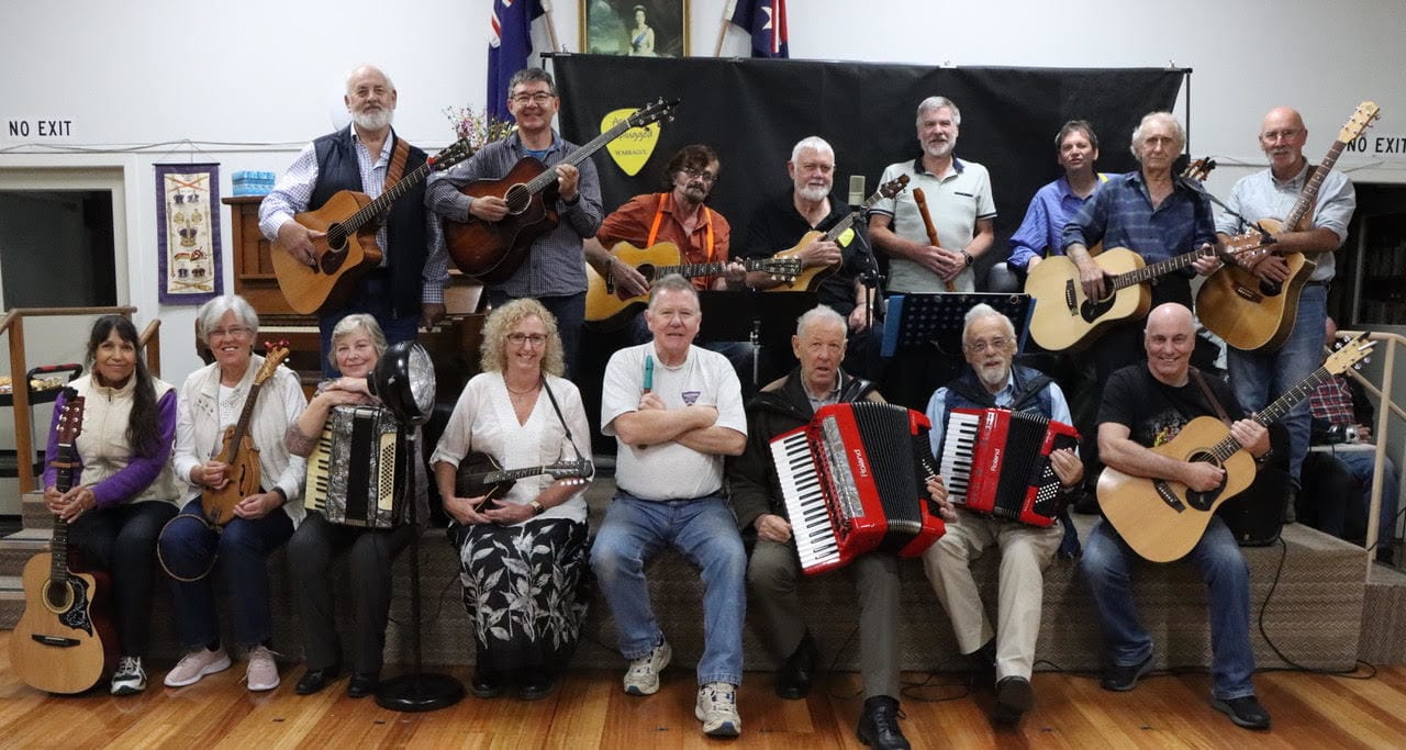 Acoustic music for all on Friday night