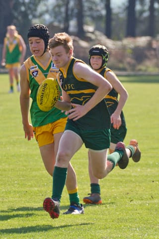 Football WDJFL U14s Hallora Vs. Garfield - 01.05.2021 