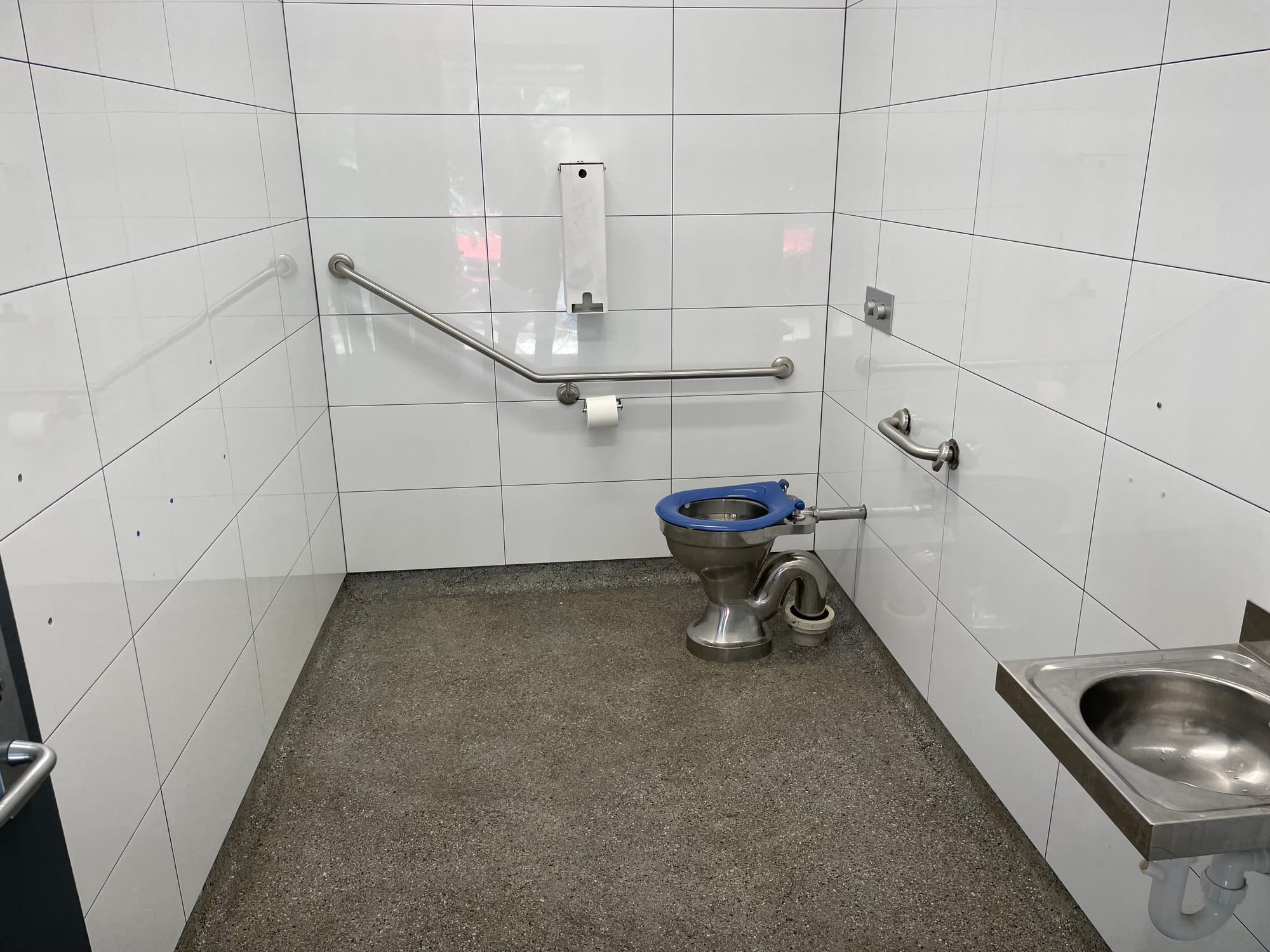 Vandalism leaves popular park without change table