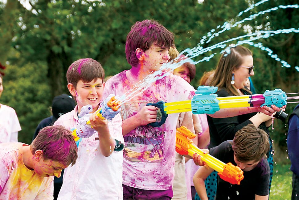 Friendly fight for FoodBank