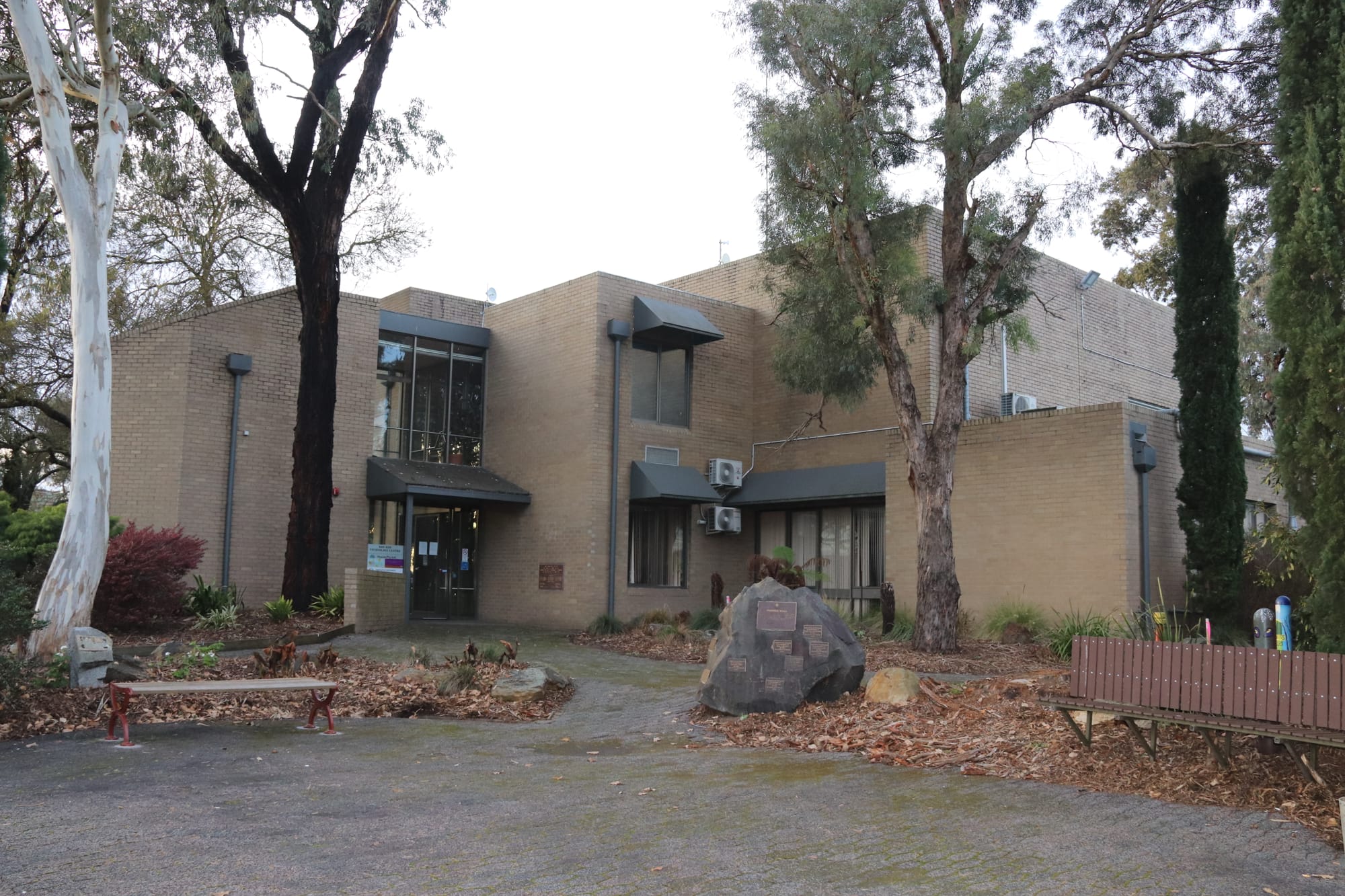 Trafalgar office sale moves closer