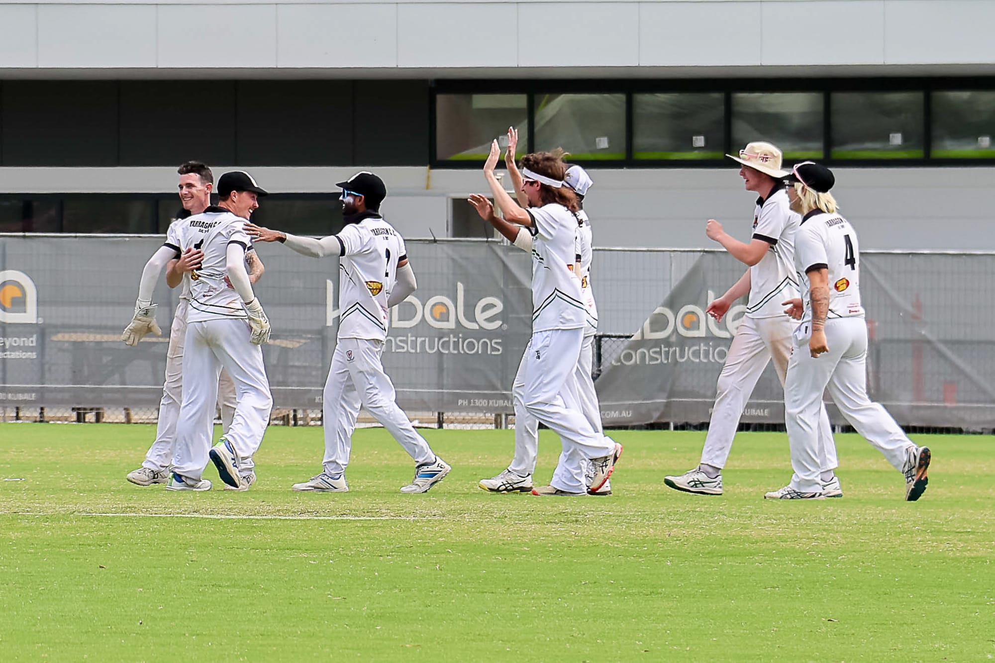 Hawks leave Lyrebirds in lurch in division two