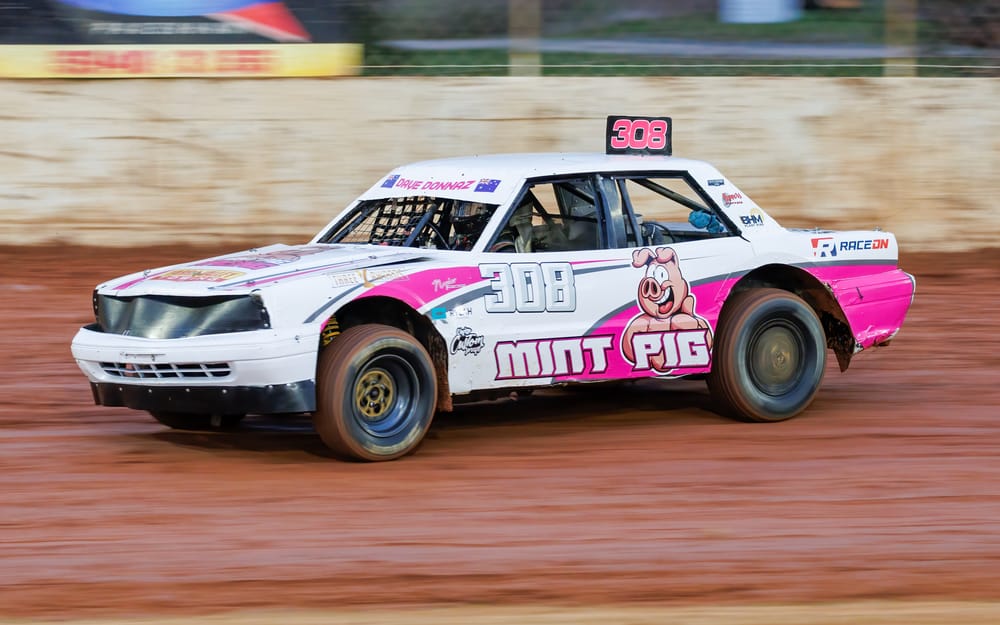 'Terrific' line-up headlines Drouin Speedway on Sunday post image