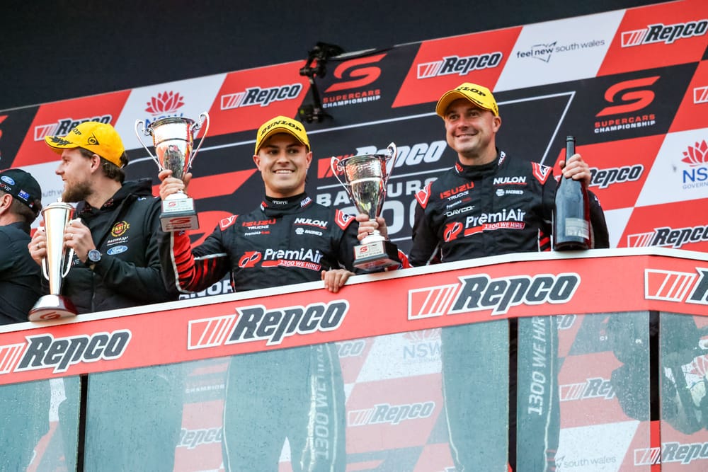 Golding goes close post image