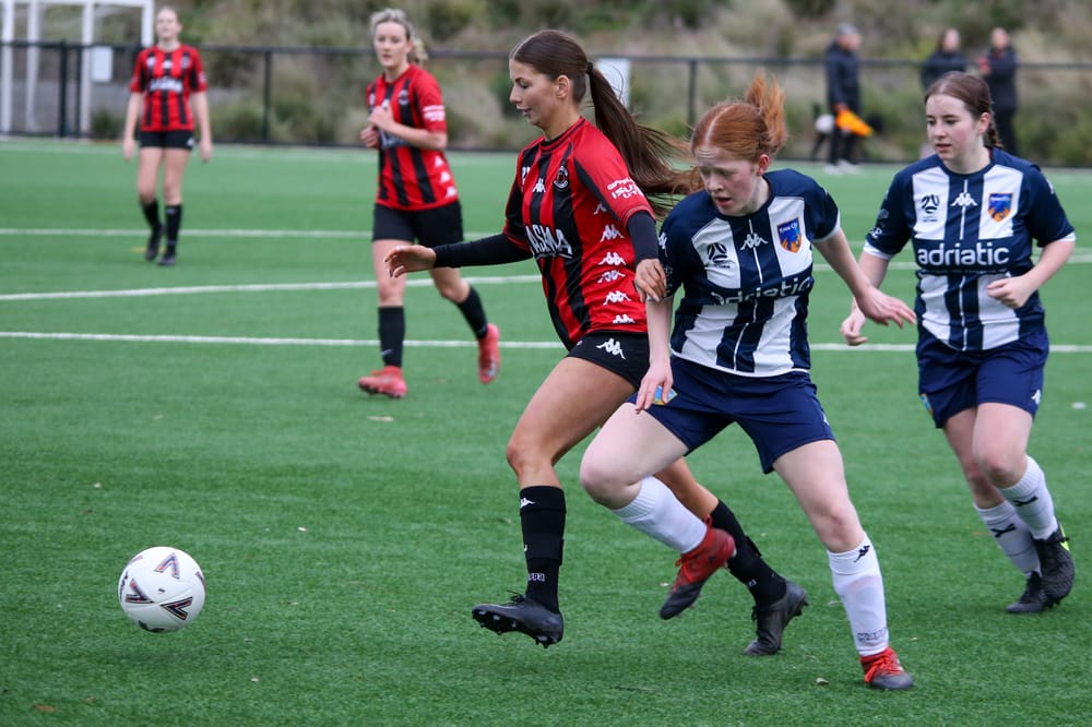 United women downed in thriller post image