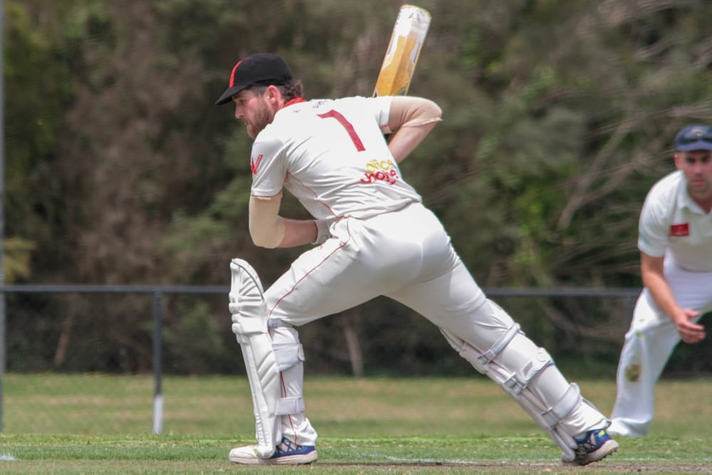 McGillivray leads from the front in div two post image