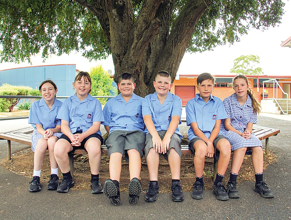 Plenty of twins for Drouin Secondary's class of 2030 post image
