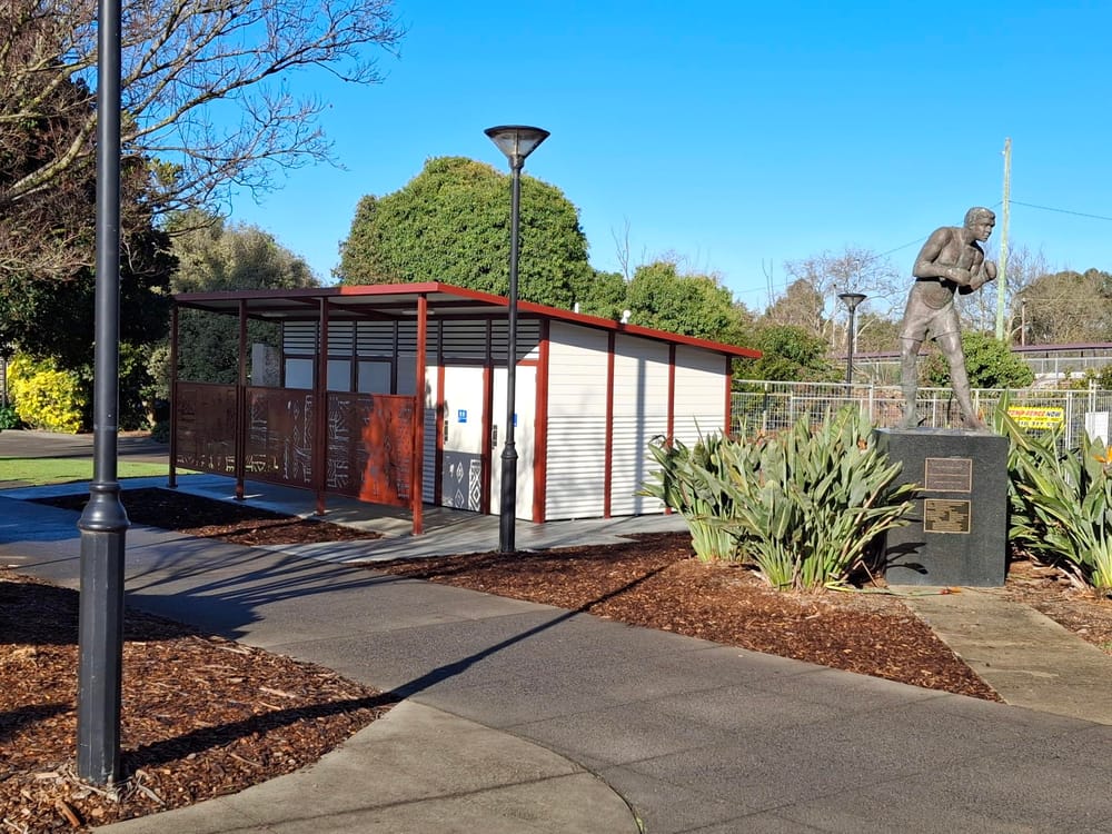 New toilet block opens post image