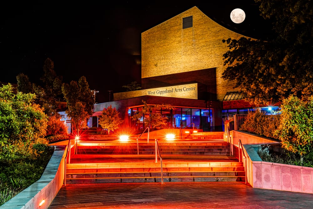 Call to condemn violence post image