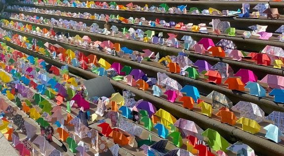 Origami houses highlight crisis post image