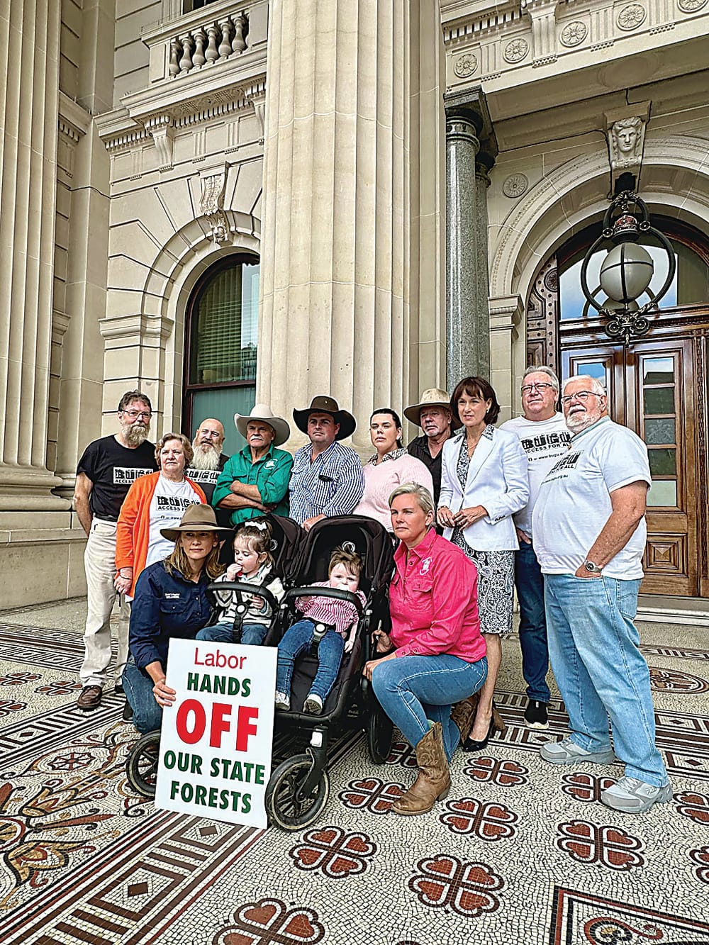 More than 40,000 petition against more National Parks post image