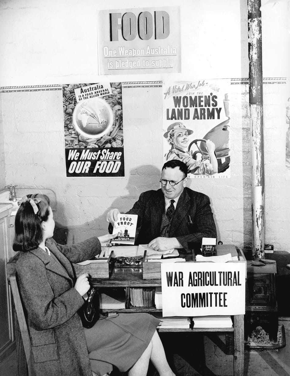 Snapshot of the past - 1944 Drouin: A Small Town at War post image