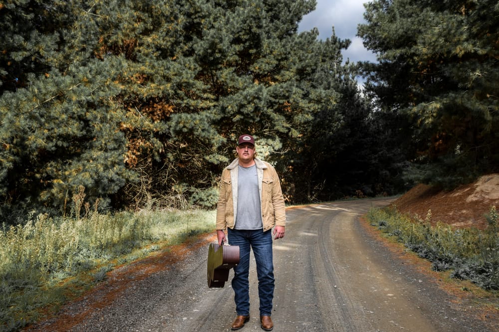 Local star takes on Tamworth post image