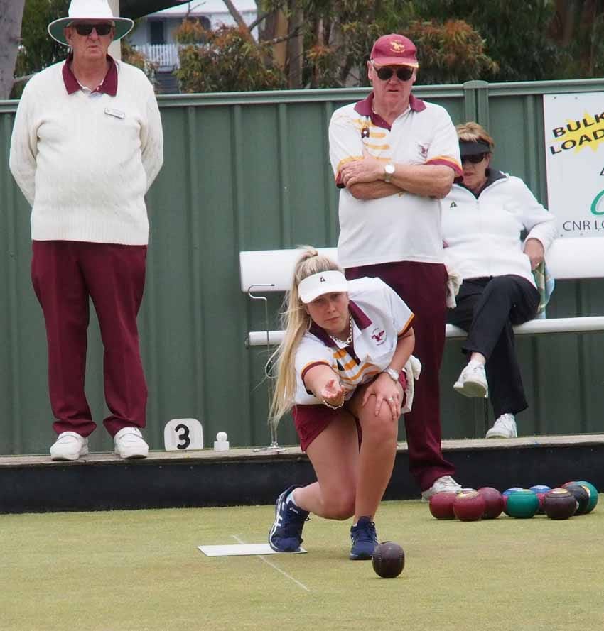 Novice bowls her way into state final post image