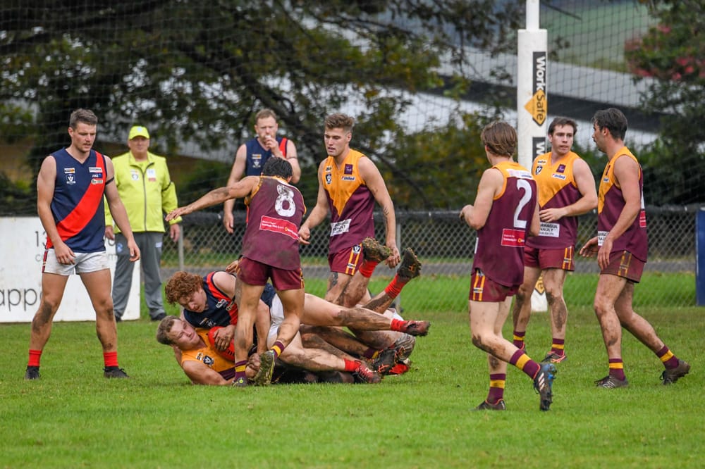 Football GFNL Drouin Vs. Bairsndale (Seniors) Q3 - 14.05.2022 post image