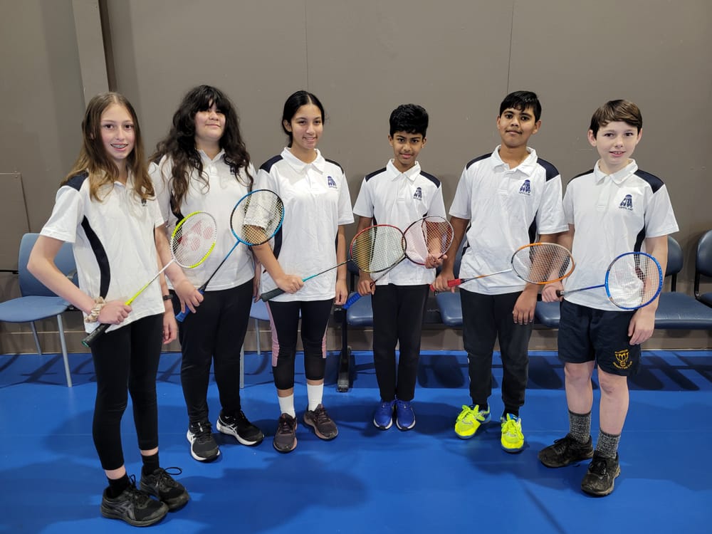 Success for Gippsland badminton teams post image