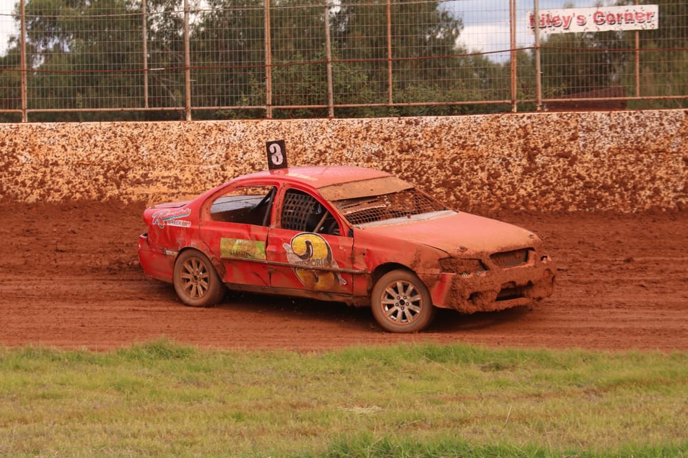 Bumper cup ends Drouin Speedway season post image